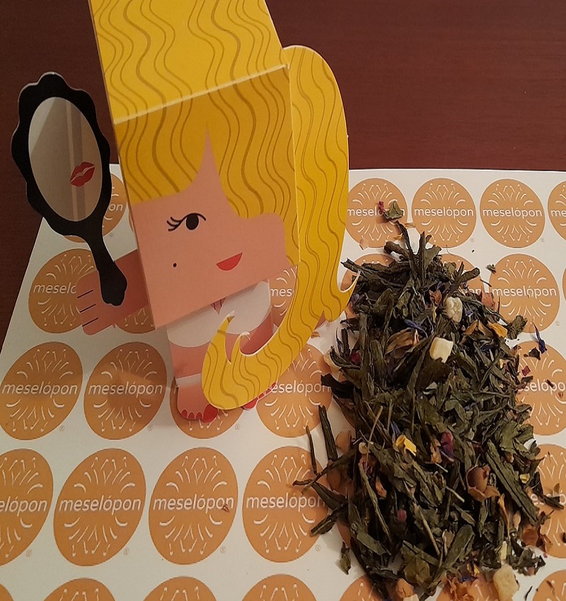 Aphrodite Tea Blend Loose Leaf With Sencha Green Tea, Bancha Green Tea, Sunflower, Mango, Centaury Red Flower & Lotus Flower