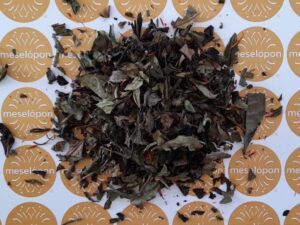Red Saffron Tea Blend Loose Leaf White Tea Mao Feng & Krokos Kozanis Red Saffron In Filaments Brewing Beverage